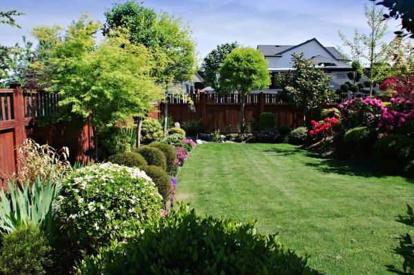 Lawn And Garden Installation in Woodland Hills