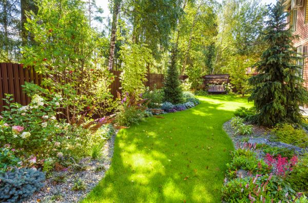 Monthly Garden Maintenance in Woodland Hills