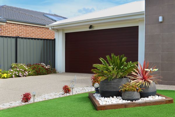 Front Yard Landscaping in Woodland Hills