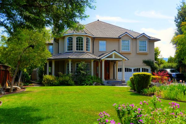 Large Yard Landscaping in Woodland Hills